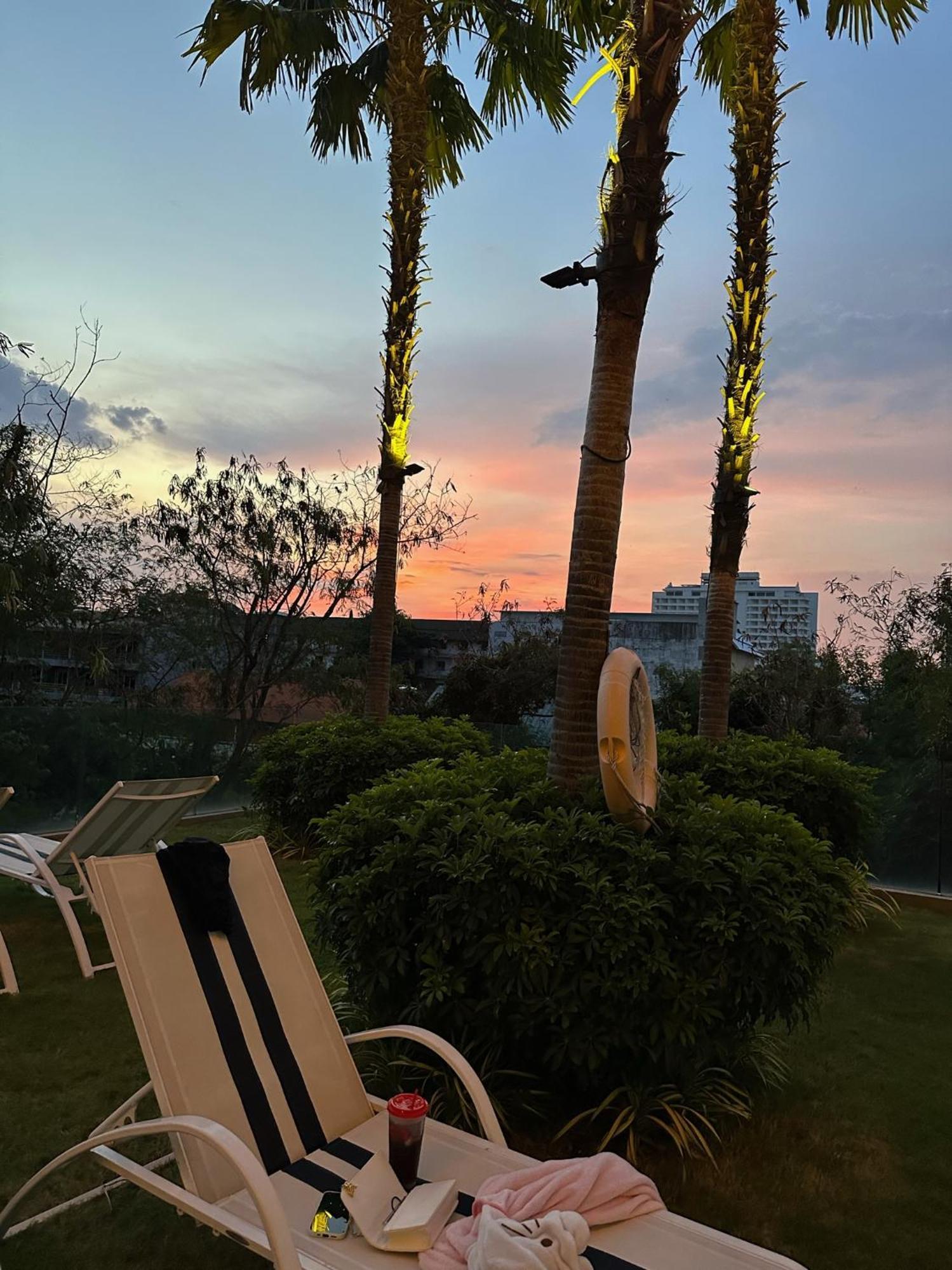 芭提雅高层海景奢华公寓the Riviera Jomtien生香家直达海滩2704 Esterno foto